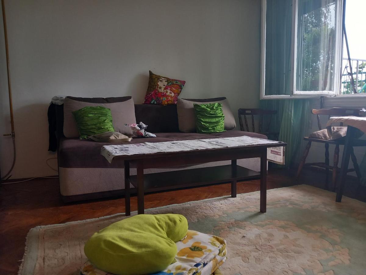 Apartmans Adi SJJ Exteriör bild